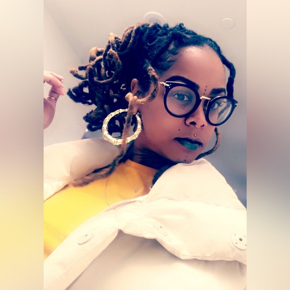 Meet your Posher, Kween - Picture 3 of 4